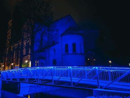 Obarvana brv na Gallusovem nabrežju