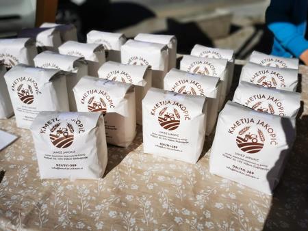 Lokalna tržnica v Ribnici