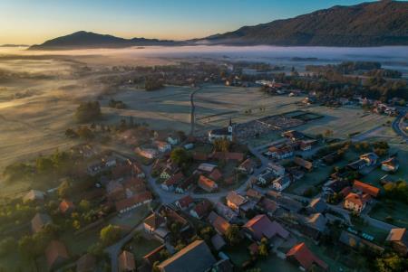 HROVAČA je razglašena za NAJ gostoljubnejše vaško jedro!