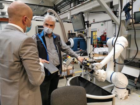 Župan na obisku v Yaskawi Ribnica