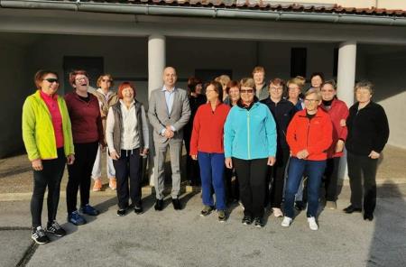 277811255_10159102419027804_97371175402649622_n