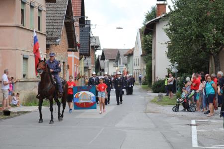 Visok in častitljiv jubilej PGD Dolenja vas