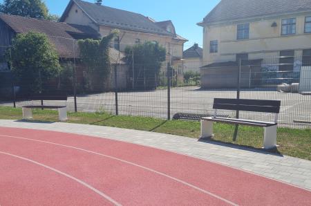 pametne klopi v Športnem parku Ribnica