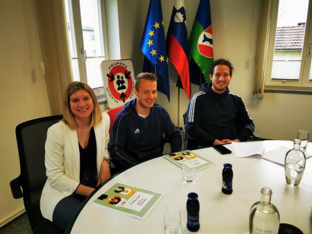 Komisija za mladinska vprašanja