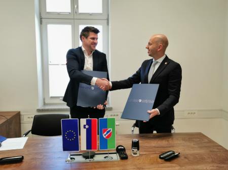 Pogodba za izvedbo energetskih sanacij stavb Občine Ribnica je podpisana