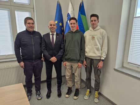 Podpis pogodbe z izvajalci programa »Kategorizirani športniki v občini Ribnica«