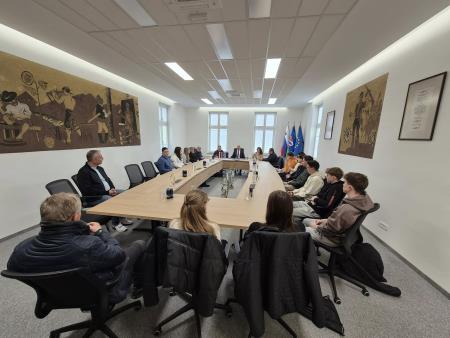 Podpis pogodbe z izvajalci programa »Kategorizirani športniki v občini Ribnica«