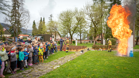 Varno in zabavno 2025