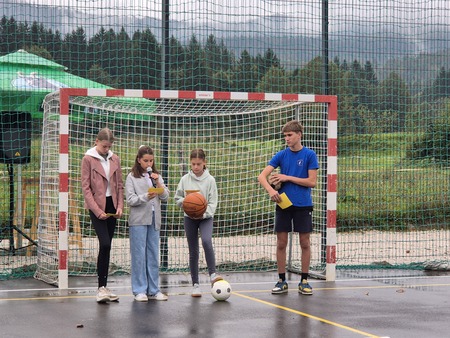 Odprtje prenovljenega igrišča v Grčaricah