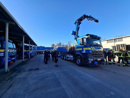 RIBNICA BOGATEJŠA ZA NOVO SPECIALNO VOZILO CIVILNE ZAŠČITE